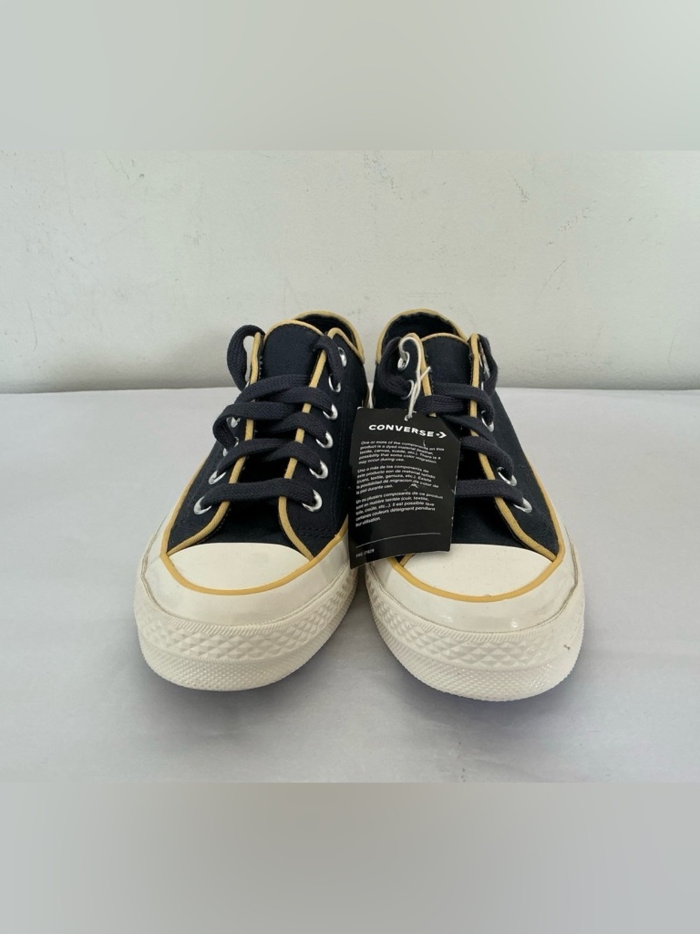 Converse Men Chuck 70 Canvas & Cotton Low Top Sneaker - Picture 9 of 11